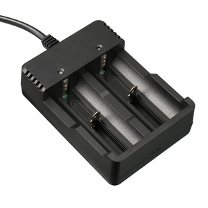 Chargeur de batterie au lithium double 18650 26650 avec indicateur LED pour alimentation de lampe torche - Product Image 2