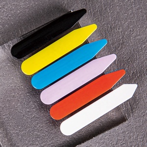 Accesorios de ropa con estampado de logotipos de alta calidad Camisa de PVC Cuello colorido Soporte Estancia - Product Image 1