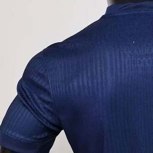 2526 Saison Hochwertiges 100% Polyester Atmungsaktives Schnelltrocknendes V-Ausschnitt Trikot Fußball Sport-Shirt Individualisiertes Fußballteam - Product Image 2