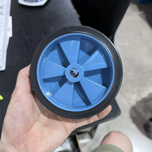Roulettes en PVC de 5 pouces bleues, résistantes à l'usure, avec roulement à billes, type vis, manuelles, sans frein - Product Image 5
