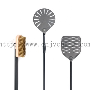 <span class=keywords><strong>Pala</strong></span> de <span class=keywords><strong>pizza</strong></span> redonda de aluminio anodizado duro de alta calidad cáscara de torneado <span class=keywords><strong>giratoria</strong></span> perforada con mango de aluminio largo extendido - Product Image 6
