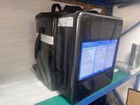 Pantalla LCD de alto brillo de 18,5 pulgadas, bolsa de entrega de alimentos publicitaria, mochila portátil para caminar, cartelera Digital