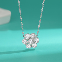 925 argent Moissanite collier Simple mode sept diamant fleur clavicule chaîne collier Bracelet et boucles d'oreilles ensemble bijoux