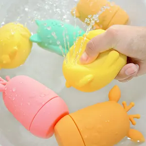 नए डिजाइन रंगीन रंग अनुकूलित सिलिकॉन पशु स्नान खिलौने बच्चों के लिए