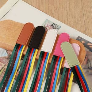 ที่คั่นหนังสือริบบิ้นหนังเทียมพร้อมริบบิ้น 5 สี เหมาะสำหรับเป็นของขวัญสำหรับครูและนักเรียน - Product Image 6