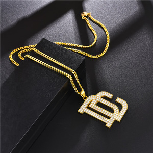 Collar de Pareja Personalizado con Letra Incrustada de Diamantes DC, de Acero de Titanio, Estilo Hip-Hop Europeo Americano, para Hombres y Niños, con Zirconia - Product Image 2