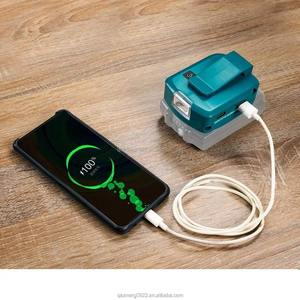 Para <span class=keywords><strong>Makita</strong></span> <span class=keywords><strong>ADP05</strong></span> 14,4 V/18V Lion batería Puerto convertidor USB Dual con foco de luz LED linterna al aire libre para baterías <span class=keywords><strong>Makita</strong></span> - Product Image 6