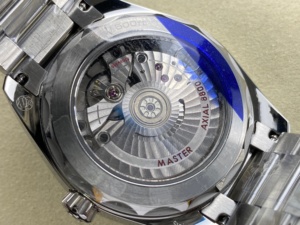 นาฬิกาข้อมือจักรกลกันน้ำคุณภาพสูงสุด ขนาด 38 มม. ระบบเครื่อง VS factory 8806 รุ่น Turquoise Diver กันน้ำลึก 150 เมตร - Product Image 4