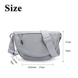 Sac bandoulière pour femme, couleur unie, polyester, fermeture éclair, pliable, extensible, respirant, imperméable, antivol, sac d'extérieur - Product Image 2