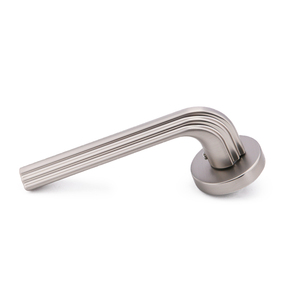 Manija de Puerta Circular de Alta Calidad con Diseño de Rosa, Moderna, Europea, Novedosa, para Puertas de Madera, Hogar y Proyectos - Product Image 3