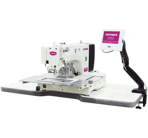 Machine à coudre industrielle à lit plat RONMACK RM-326G-2210 à point noué automatique et à motifs informatisés (220x100mm) pour l'industrie du vêtement - Product Image 1