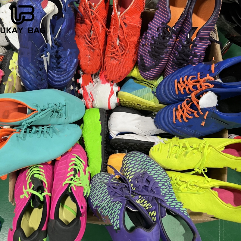 buy nike sneakers in bulk