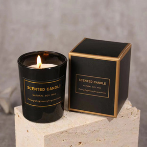 Candele di cera di soia con etichetta privata aromatica personalizzata all'ingrosso candela profumata in vetro nero bianco per Set regalo