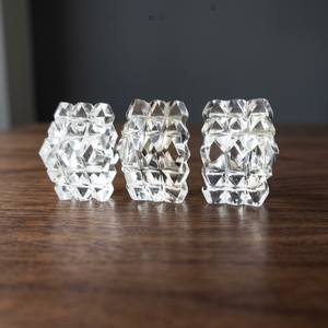 Ensemble de prismes pyramidaux en pierres précieuses transparentes, faits à la main, Vastu FengShui, réflecteur de lumière arc-en-ciel, décoration d'art artisanal pour la maison et la table - Product Image 5