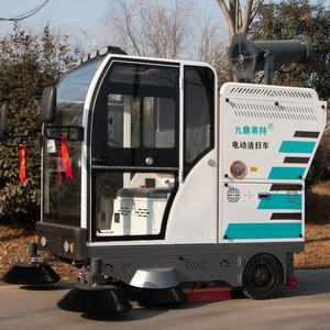 2025 Meilleure vente balayeuse à <span class=keywords><strong>balai</strong></span> électrique balayeuse de gazon artificiel balayeuse de rue Machine - Product Image 2