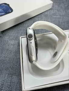 <span class=keywords><strong>Apple</strong></span> <span class=keywords><strong>Watch</strong></span> Series S8 GPS รุ่น 40 มม. ตัวเรือนอะลูมิเนียม <span class=keywords><strong>มือ</strong></span><span class=keywords><strong>สอง</strong></span> พร้อมฟังก์ชั่นวัดคลื่นไฟฟ้าหัวใจ (ECG) และติดตามการออกกำลังกาย - Product Image 4