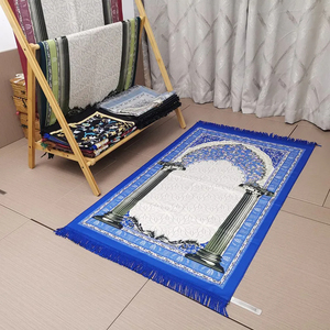 Nuevo diseño clásico antideslizante alfombra de oración regalos islámicos alfombra de oración con flecos ambos lados alfombra plegable de oración musulmana - Product Image 5