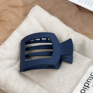 Clip de tiburón minimalista de moda para mujer, pinza de pelo de pico de pato en forma de arco, diseño cuadrado mate para PC - Product Image 5