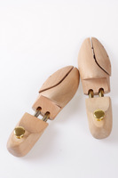 Arbre à chaussures en bois de Lotus Shaper de chaussures en bois massif réglable Design gravé écologique Cuir anti-rides sans déformation