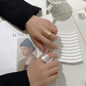 TongLing-Anillo de dedo de Superficie cepillada para chica, sin níquel, textura vintage, gótico, punk, venta al por mayor - Product Image 2