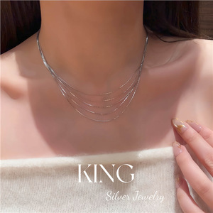 Collar de Cinco Capas con Diseño de Espina de Serpiente, Chapado en Oro, de la Marca King Silver Jewelry, Elegante, Ligero, de Lujo y Diseño Clásico - Product Image 5