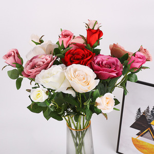 Ramo de Flores Artificiales de Seda, Alta Simulación, Decoración para Bodas y Hogar, Reutilizable, Arreglo Interior, Estilo Clásico - Product Image 1