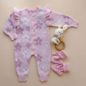 Barboteuse pour nouveau-né élégant motif de tricot personnalisé longues jambes froufrous épaule 100% coton fleur Jacquard tricot <span class=keywords><strong>combishort</strong></span> pour bébé fille - Product Image 3