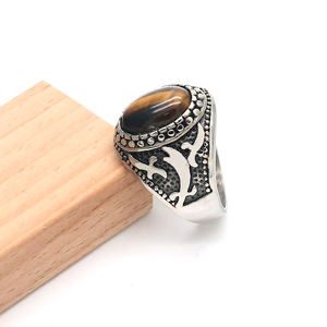 Anillo de acero inoxidable con piedra natural para hombre, sortija de oro de 18 quilates, Estilo vintage punk, 316L, venta al por mayor - Product Image 4