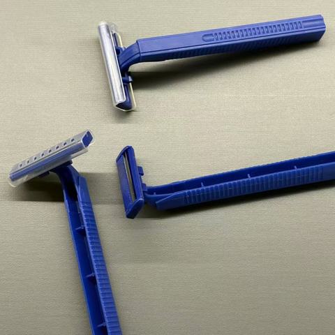 Disposable Double Blade Men's Bath Face Shaver with Bamboo Plastic Handle Body Bikini Safe Customizable Logo Print Twin Razor