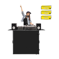Stand photo DJ pliable populaire pour salons professionnels et événements, avec écran LED, flight case et contrôle par application