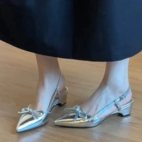 Chaussures compensées à bout pointu pour femme avec bride arrière et boucle métallique réglable, talon bas compensé, idéales pour les mariages, tenues décontractées et rendez-vous galants