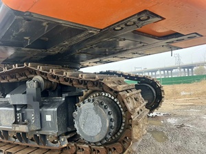 รถขุดมือสอง Doosan DX520LC-9C เครื่องยนต์ดีเซล ระบบไฮดรอลิก ตีนตะขาบ สำหรับงานดิน ชั่วโมงการใช้งานต่ำ 52 ตัน เครื่องยนต์ Hitachi 2.0 เมตร - Product Image 4