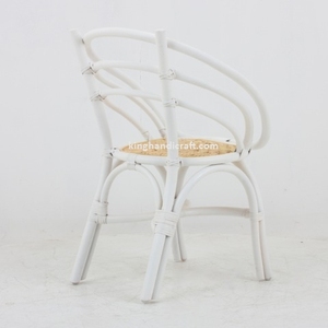 Chaises en rotin artisanales personnalisées pour enfants pour fête d'anniversaire, chaise en osier faite à la main écologique pour événements pour enfants - Product Image 1