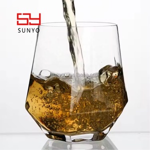 Verre à <span class=keywords><strong>whisky</strong></span> artisanal 300 ml, design nordique créatif, bord doré, en verre minéral transparent, fabriqué à la machine, motif géométrique diamant personnalisé - Product Image 6