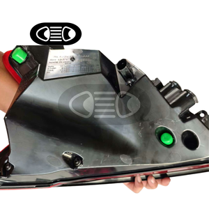 TUZHIHAO pour <span class=keywords><strong>Audi</strong></span> <span class=keywords><strong>RS</strong></span> E-tron <span class=keywords><strong>GT</strong></span> Feux arrière 12V 3000 Lumens 4000K. Pièces d'occasion authentiques. Entièrement fonctionnel, excellent état - Product Image 5