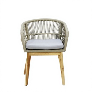 Fauteuil à bascule d'extérieur durable et écologique au design moderne avec support en bois - Chaise de bistrot minimaliste résistante aux intempéries pour villa - Product Image 1