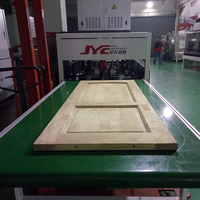 Machine de pressage à chaud pour assemblage de cadres de portes en bois massif haute fréquence avec PLC et servomoteur certifiée CE pour la fabrication de portes