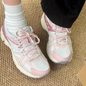 Zapatos deportivos de tacón cerrado de cuero genuino rosa con suela antideslizante y ligera, zapatos de cuero de lujo para mujer, informales, para caminar. - Product Image 4