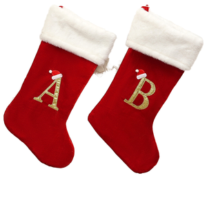 Chaussettes <span class=keywords><strong>de</strong></span> <span class=keywords><strong>Noël</strong></span> en tricot vert brodées avec le nom <span class=keywords><strong>de</strong></span> la famille, initiales A-Z, cadeau <span class=keywords><strong>de</strong></span> <span class=keywords><strong>Noël</strong></span> le plus populaire - Product Image 1