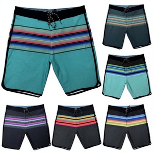 Shorts essentiels pour homme, taille élastique, couleur unie, coupe décontractée, tissu respirant, séchage rapide, poches pratiques, confortables - Product Image 3