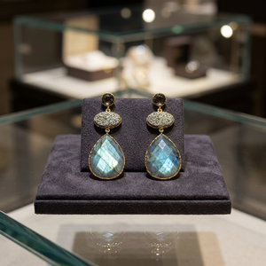 Pendientes de Labradorita en Forma de Lágrima con Acentos de Cuarzo Ahumado y Cristal, Plata de Ley Chapada en Oro, Joyería de Piedras Preciosas Colgantes, Tendencia de Moda - Product Image 3
