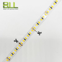 Vente en gros 180LED 24V 8mm de largeur 5M de rouleau Blanc chaud Intérieur Flexible 2835 SMD Bande lumineuse LED