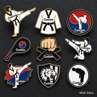 Vente en gros de badges en émail souple personnalisés de haute qualité pour le Taekwondo, épingles de revers en métal pour les clubs d'arts martiaux de Taekwondo et de Kickboxing