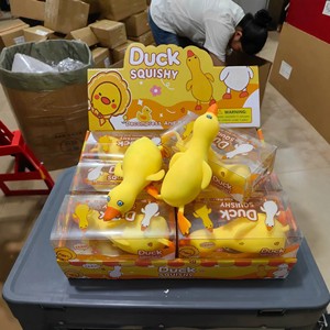 Nouveau Jouet Squishy en forme <span class=keywords><strong>de</strong></span> petit <span class=keywords><strong>canard</strong></span> jaune, bloc <span class=keywords><strong>de</strong></span> construction fait main, jouet à presser avec son craquant - Product Image 3