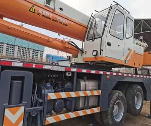 รถเครน Tadano Zoomlion มือถือเครน QY55VF 55ตันรถบรรทุกเครนรุ่นใหม่ล่าสุดพร้อมเครน QY25v QY30v ขนาด50ตันยกของได้สูงสุด - Product Image 4