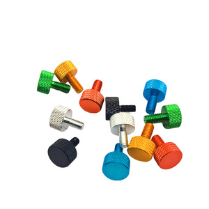 Tornillos de mano de malla de aleación de aluminio de <span class=keywords><strong>color</strong></span> M3M4M5M6 para gabinete de caja de ordenador Ajuste de rosca gruesa moleteada - Product Image 5