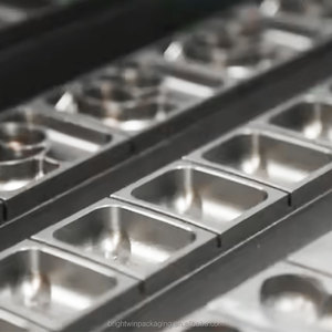 Hoàn toàn tự động nhỏ 1 2 3 4 buồng bột lỏng chất tẩy rửa giặt Pods Maker làm máy chiết rót - Product Image 2