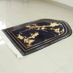 Comfortable fine velvet flannel Muslim <b>prayer</b> rug with novel pattern and non-slip indoor <b>mat</b> - Product Image 1