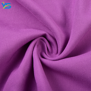 Tessuto in Rayon/Viscosa Challie Personalizzabile in Colore Viola, Certificato OEKO-<span class=keywords><strong>TEX</strong></span> Standard 100, Traspirante e Confortevole - Product Image 1
