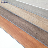 Plancher en vinyle PVC SPC RVP vierge moderne antidérapant à clipser micro-biseauté ignifuge auto-adhésif pour hôtel intérieur OEM